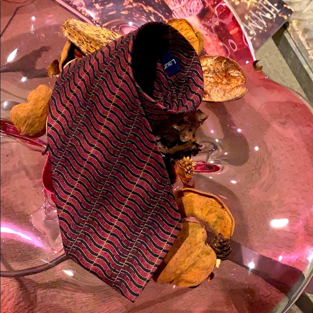 Laurant Benon Paris classic designed 100% silk tie